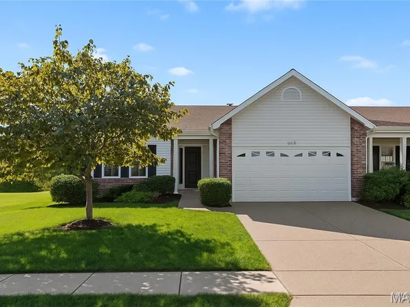 160 Silo View Dr #382B, Wentzville, MO 63385
