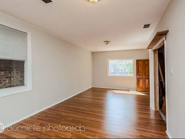 4541 N Western Ave #2 — Photo 5