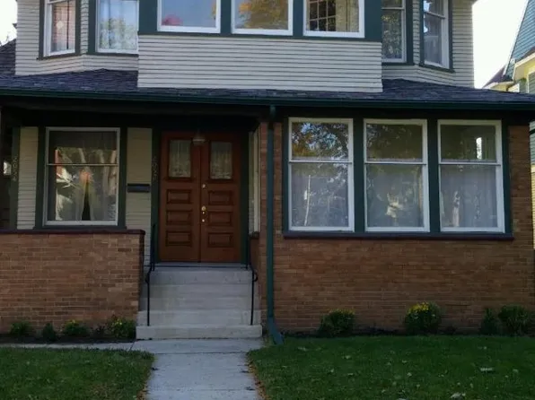2052 Glenwood Ave, Toledo, OH 43620