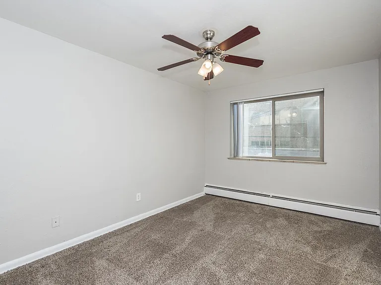 Jersey Apartments — Photo 19