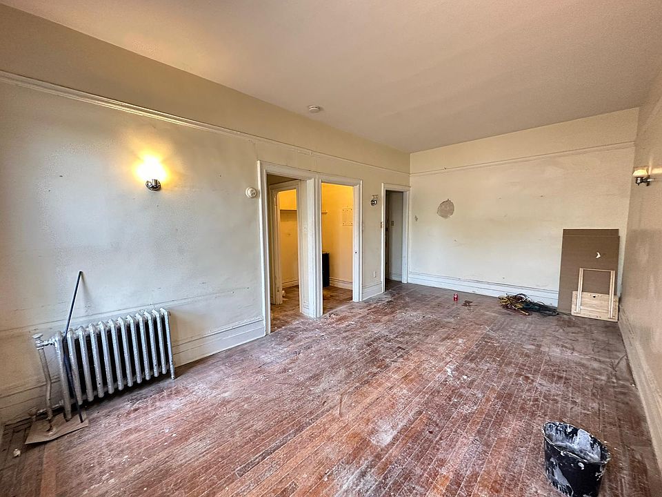2nd image of 2802 John F Kennedy Blvd #103E