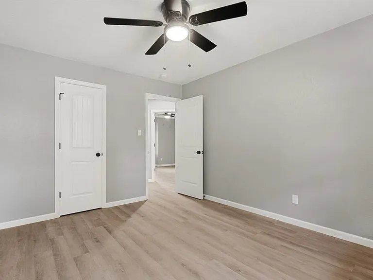 2108 Boston St — Photo 23
