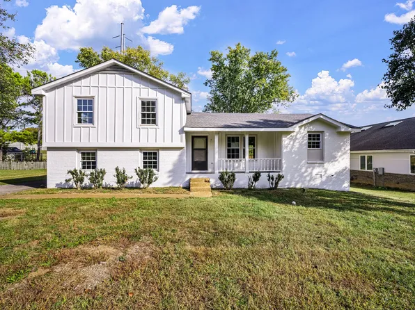 105 Pebble Creek Rd, Franklin, TN 37064