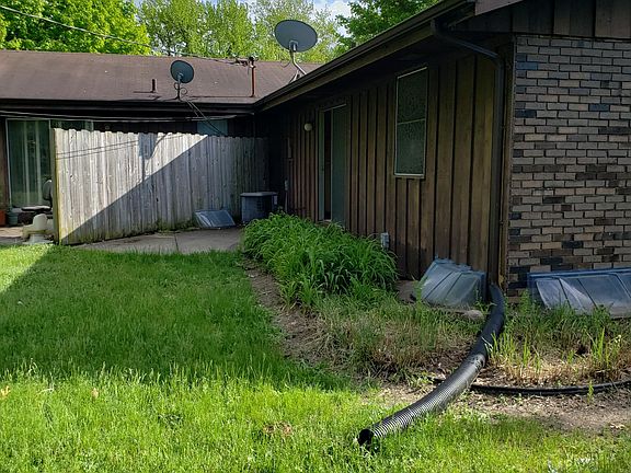 4th image of 4661 W Alice St