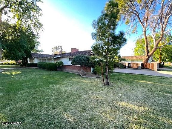 2nd image of 1302 W HAYWARD Avenue