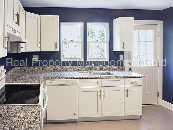 2nd image of 45780 Rose Ln
