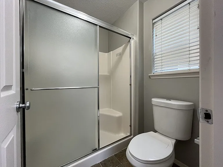 6262 NE Chestnut St — Photo 33