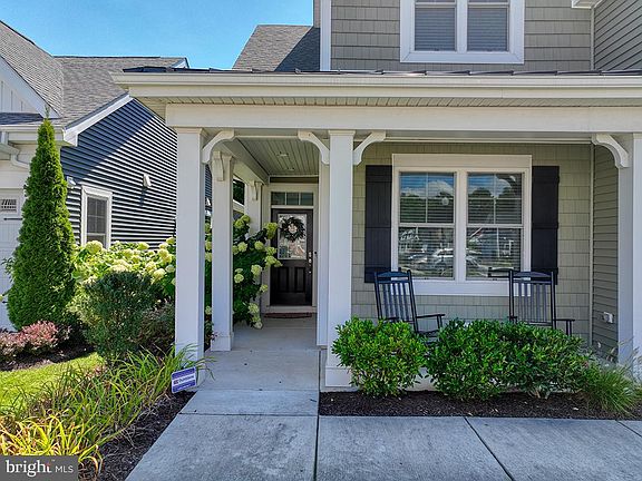 3rd image of 18235 Shockley Dr #8
