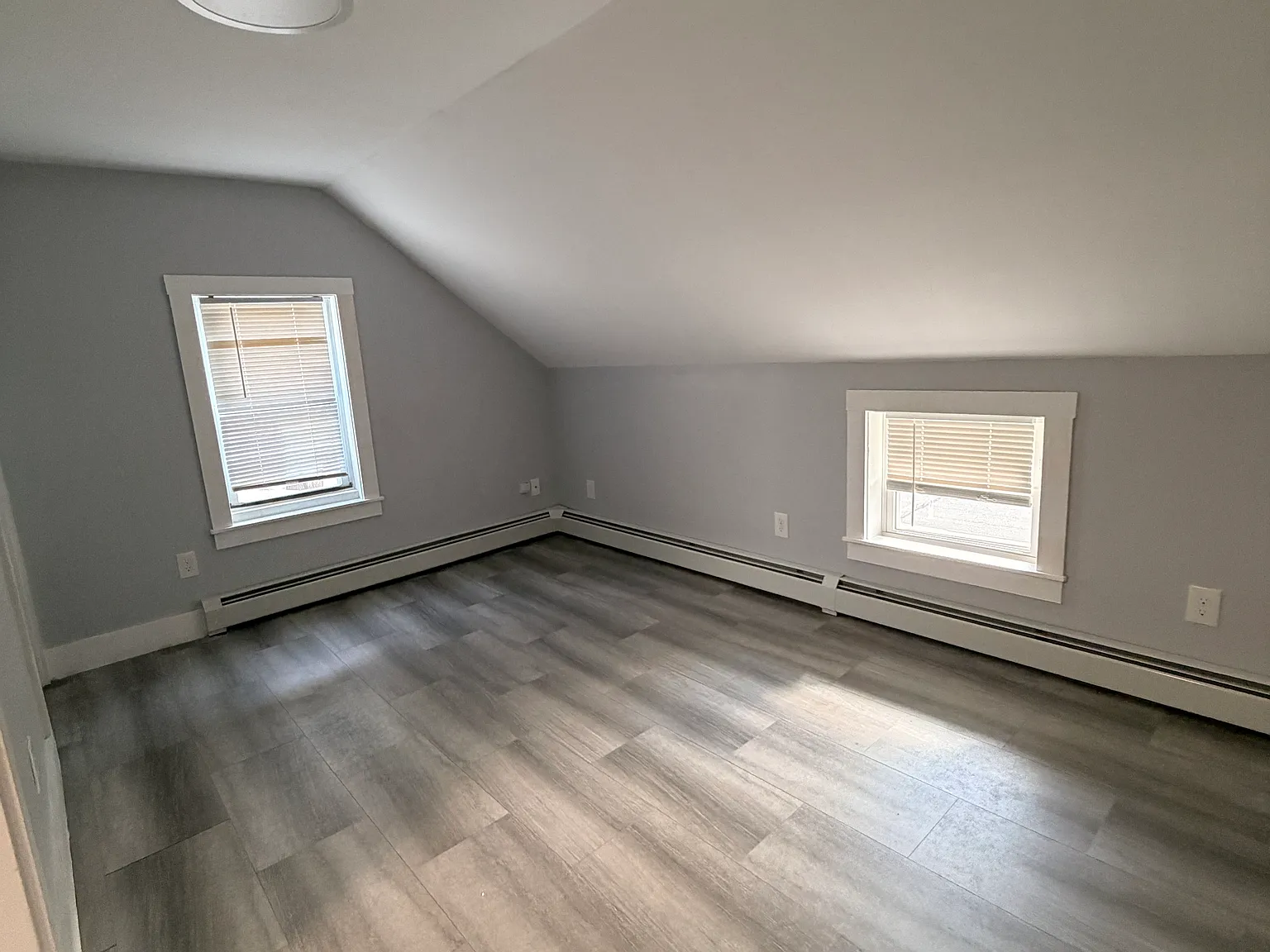 905 Ten Rod Rd — Photo 4