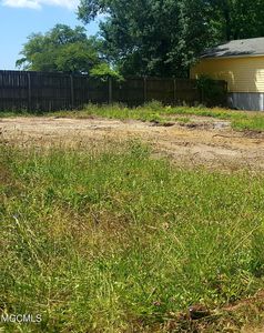 240 16th St #4&5, Gulfport, MS, 39507