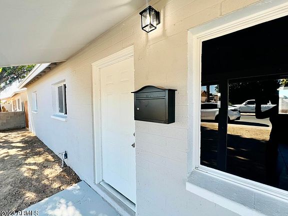 3rd image of 4134 W BURGESS Lane