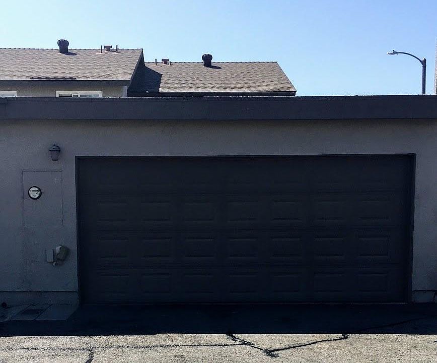 2 Car Garage