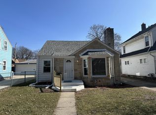 4056 N 41st St, Milwaukee, WI 53216