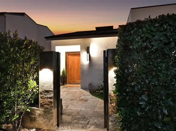 15059 Rayneta Dr, Sherman Oaks, CA 91403