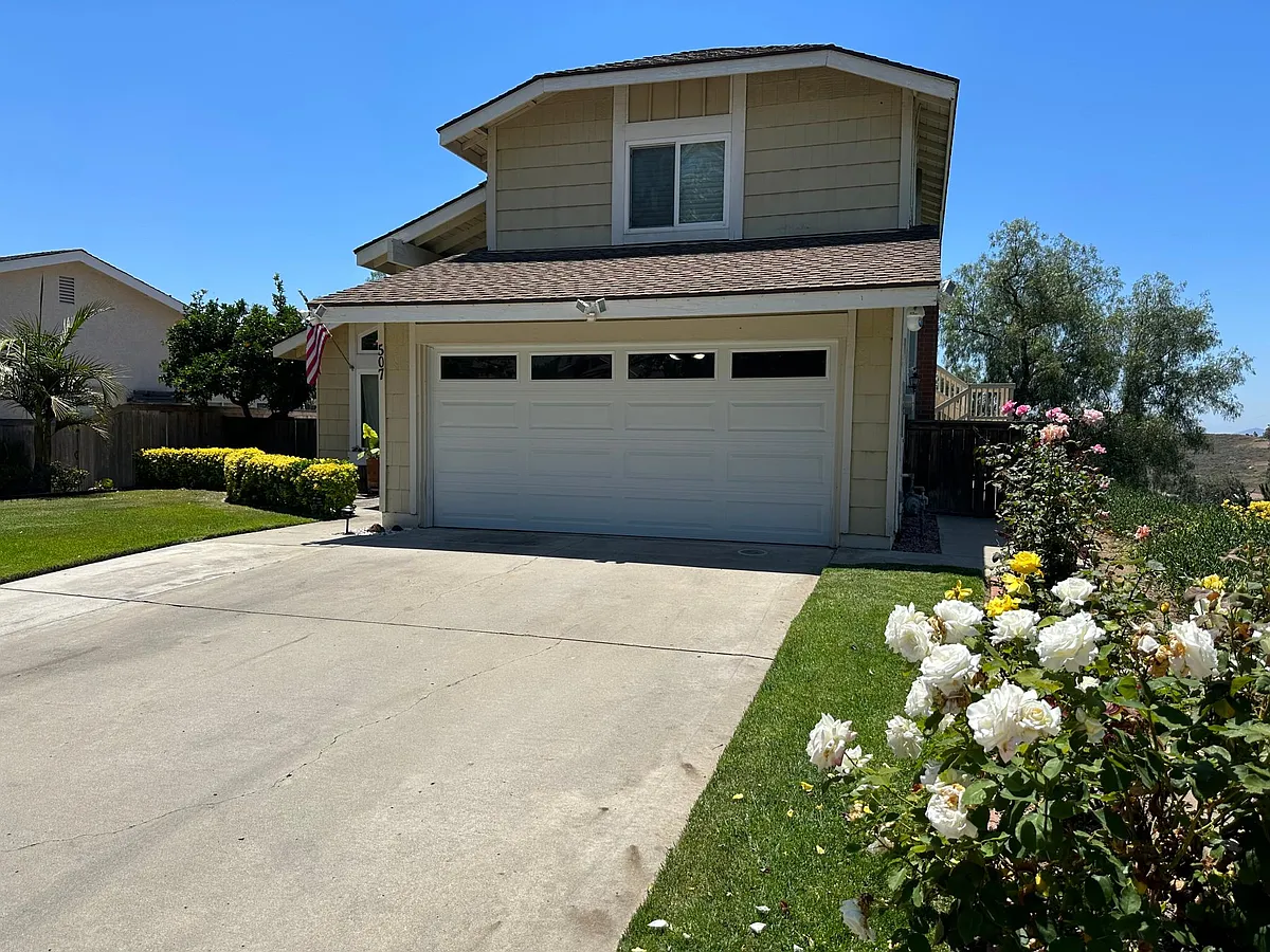 Building Photo - 507 Skyridge Ln
