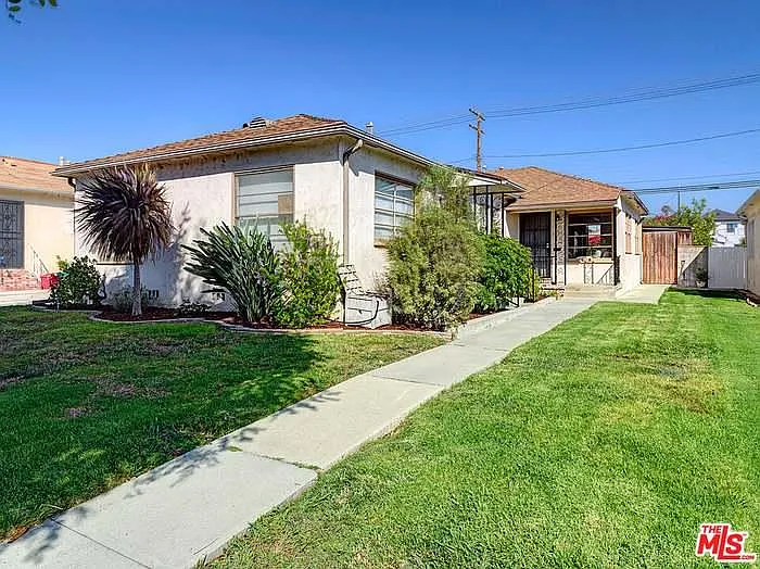 7822 Flight Ave