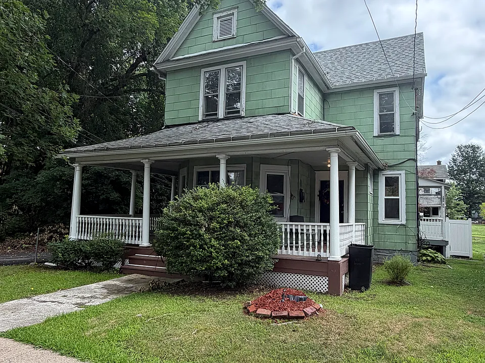 35 Simpson St #2