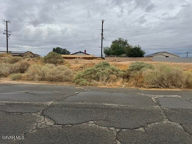 2nd image of 2 71st St