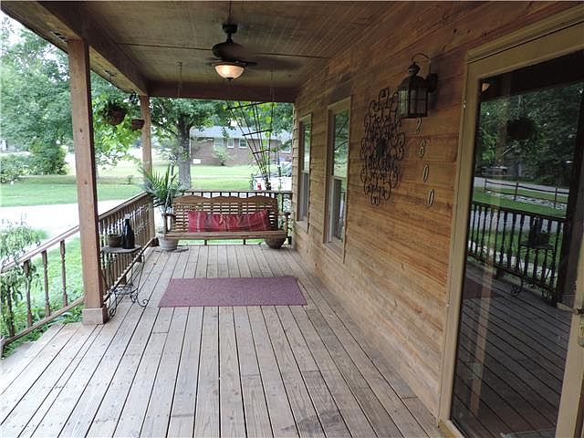 2nd image of 2800 Prince Dr