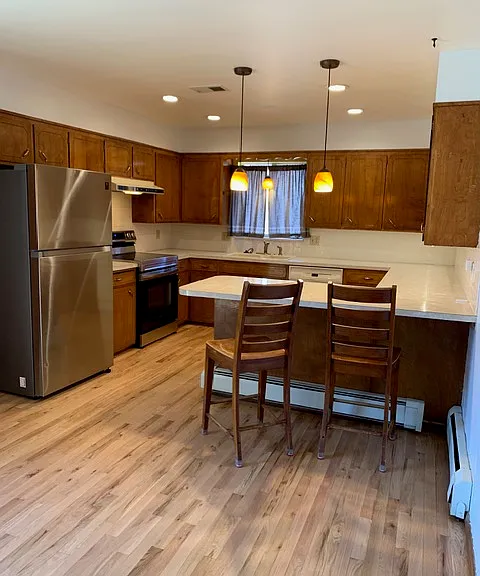 2441 W Elizabeth St — Photo 10