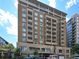 100 Champagne Ave S #903, Ottawa, ON K1S4P4