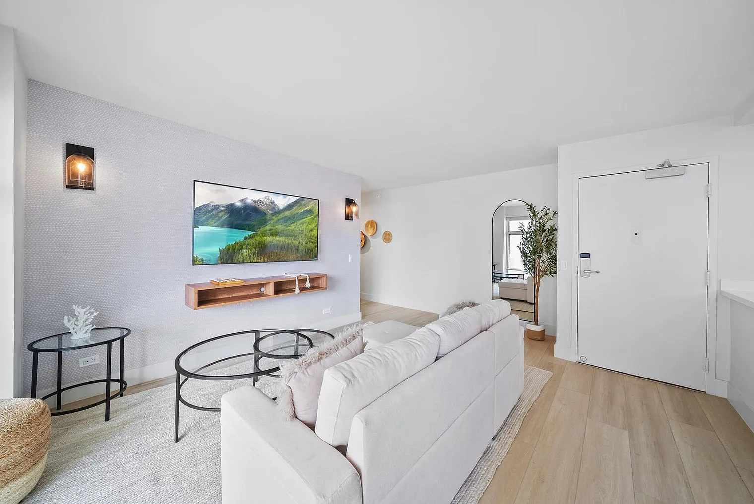 2 bed, 2.0 bath, 990 sqft, $15,693 — Photo 1