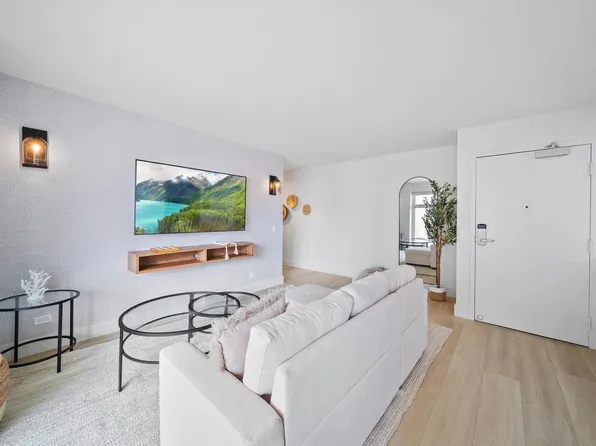 2464 Prince Edward St, Honolulu, HI