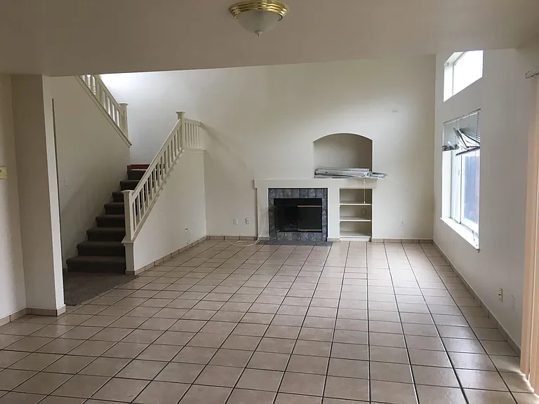 1981 Gordon Verner Cir — Photo 6