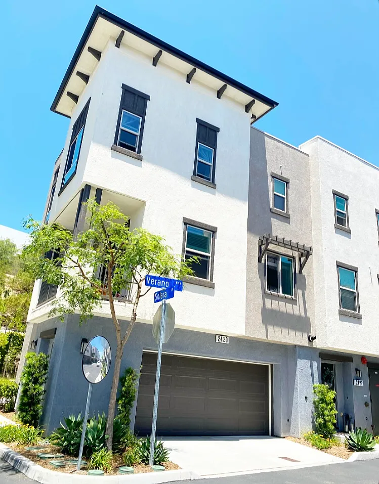 2 bed, 2.5 bath, 1183 sqft, $3,600 — Photo 1