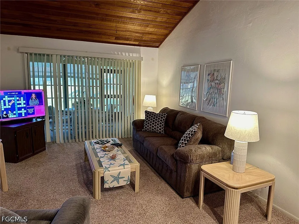 2 bed, 2.0 bath, 888 sqft, $2,500 — Photo 2