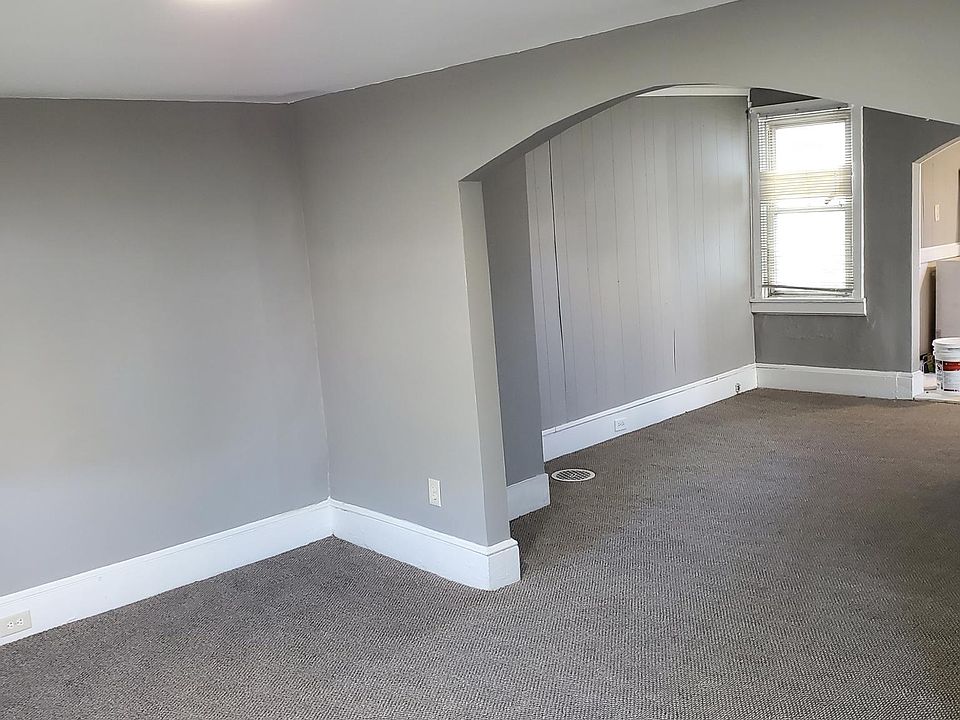 2nd image of 535 Locust St