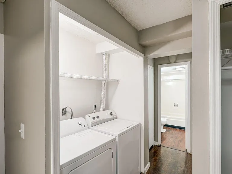 Park Guilderland Apartment Homes — Photo 15