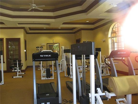 3rd image of 6107 Metrowest Blvd Unit 105