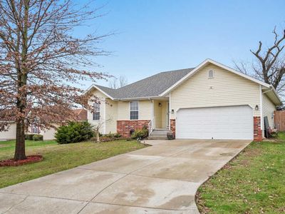 1835 S Casa Grande Ave, Springfield, MO, 65802