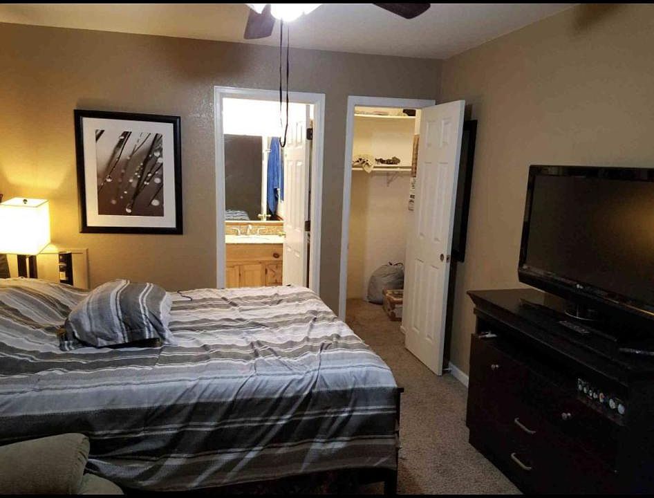 2nd image of 7850 Humboldt Cir