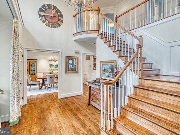 5th image of 10914 Lake Windermere Dr