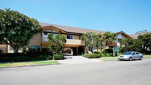 2nd image of 3345 S Canfield Ave APT 222