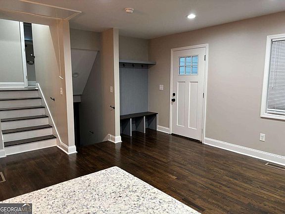 3rd image of 2485 Ortega Way
