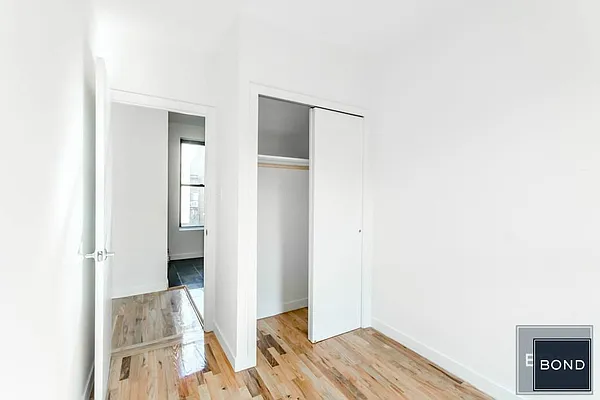 Rented by Bond New York | media 29