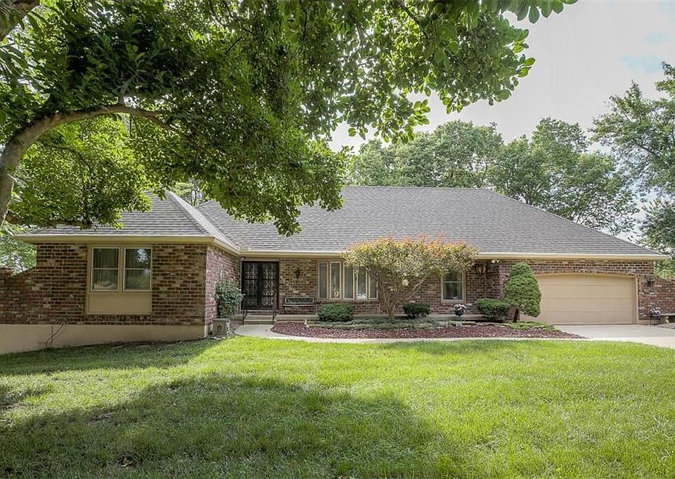 1st image of 4826 Hedges Ave