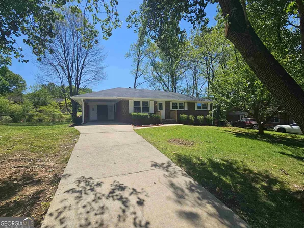 3047 Menlo Park Dr, Rex, GA 30273