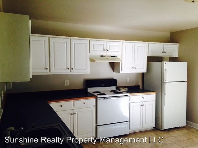 1st image of 715 E Joyner St APT B