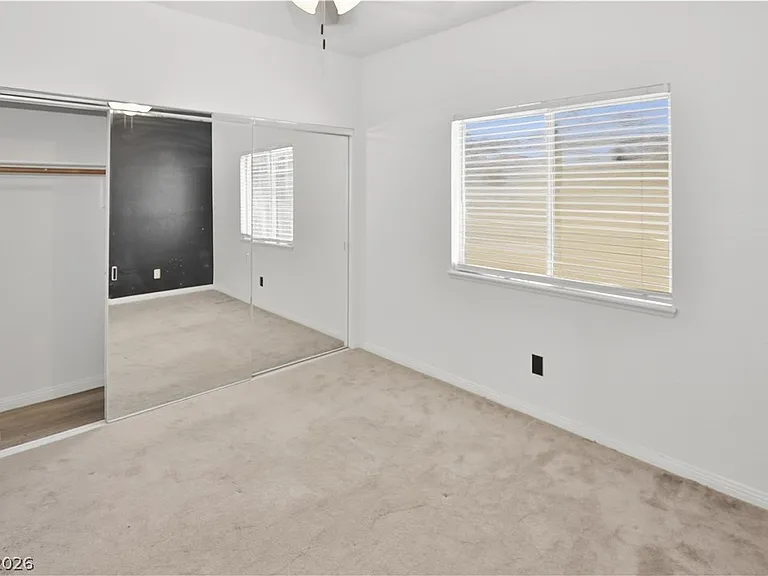 747 Canyon Crest Dr — Photo 40