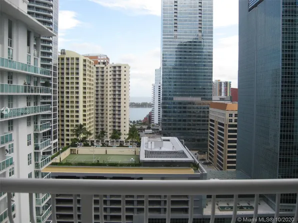 1200 Brickell Bay Dr APT 2321, Miami, FL 33131