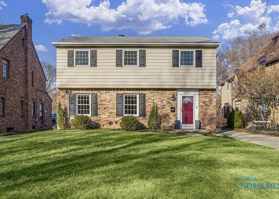 1st image of 2713 Barrington Dr
