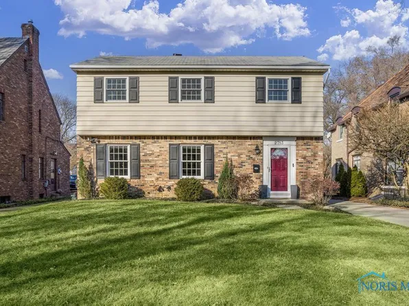 2713 Barrington Dr, Toledo, OH 43606