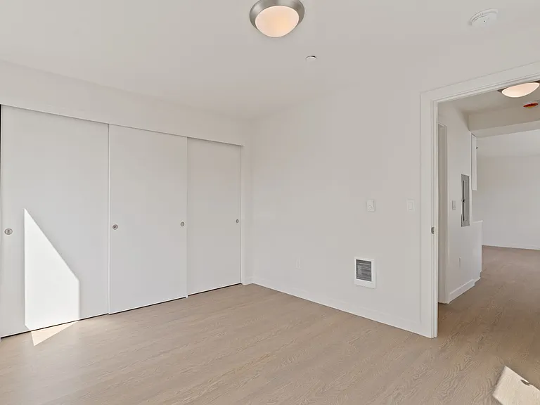 6355 SE 92nd Ave #207 — Photo 13