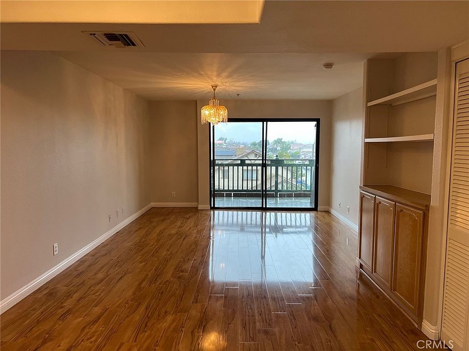 1st image of 321 N Orange Ave APT 303