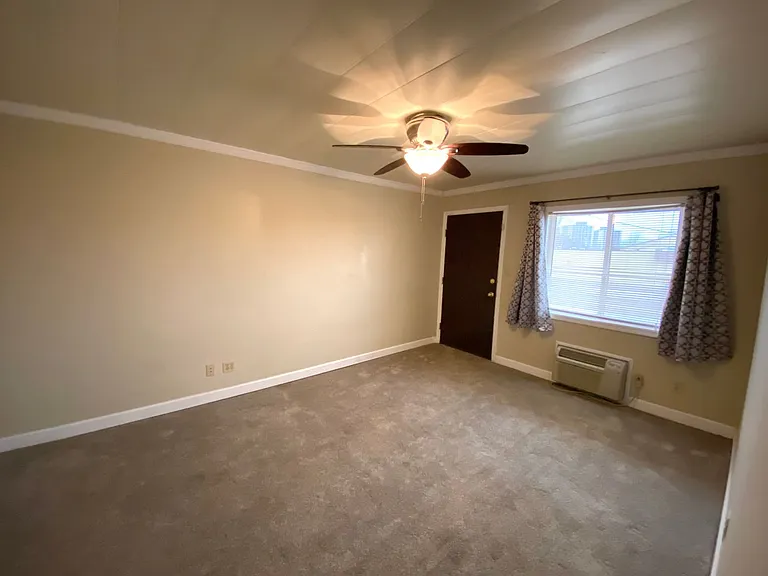 311 University St — Photo 18
