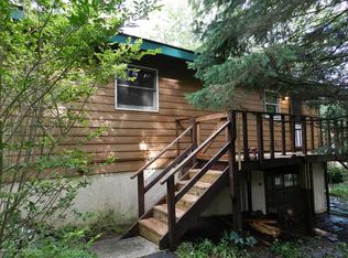 612 Rimrock Rd, Bartonsville, PA 18321